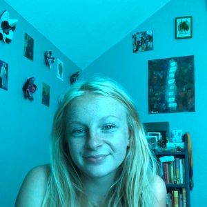 Meet your Posher, Iris